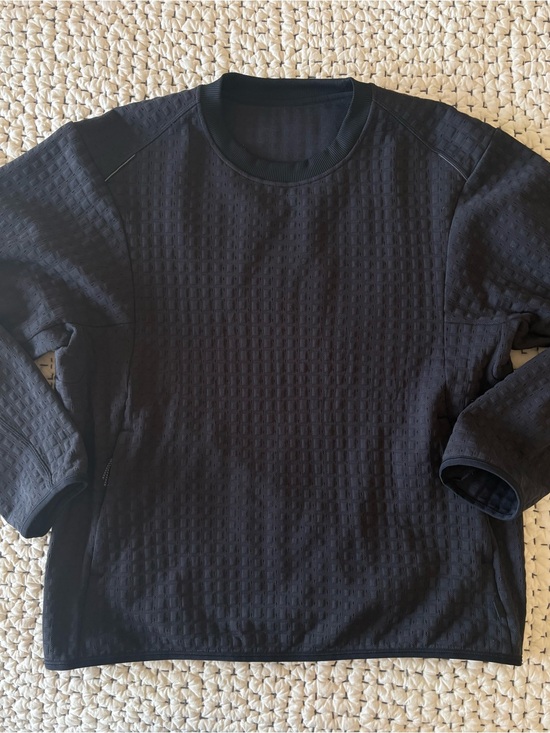 lululemon athletica Other - Men's Lululemon Black Textured Crewneck Sweater Large